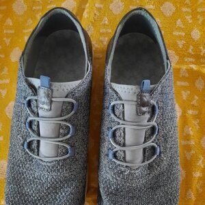 OluKai 'ALAPA LI No Tie Slip Ons